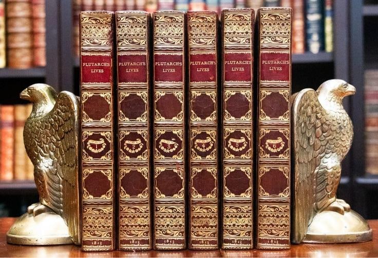 1813 Plutarch's Lives Fine Leather Bindings Great Condition: Binding: Leather,Place of Publication: London,Language: English,Special Attributes: 213 Years Old, Great Condition, Rare,Author: Plutarch,Publisher: J. Mawman,Topic: Plutarch,Country of Origin: