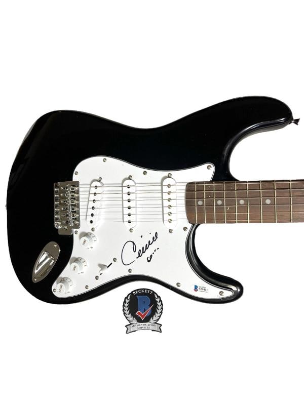 CELINE DION SIGNED AUTOGRAPH FENDER STRATOCASTER FULL SIZE GUITAR BAS BECKETT: Industry: Music,Signed: Yes,Autograph Authentication: Beckett,Original/Reproduction: Original,Country of Origin: United States