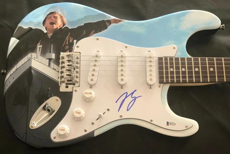 LEONARDO DICAPRIO TITANIC SIGNED FULL SIZE CUSTOM ELECTRIC GUITAR BECKETT BAS - 2