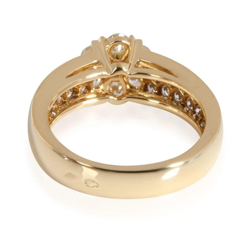 Van Cleef & Arpels Fleurette Diamond Ring in 18K Yellow Gold 1.15 CTW - 4