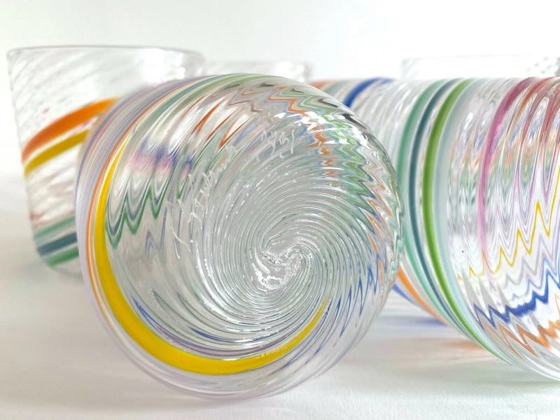 VTG 1980'S POST MODERN HAND BLOWN STUDIO ART GLASS MULTICOLOR SWIRL GLASSES SET - 12