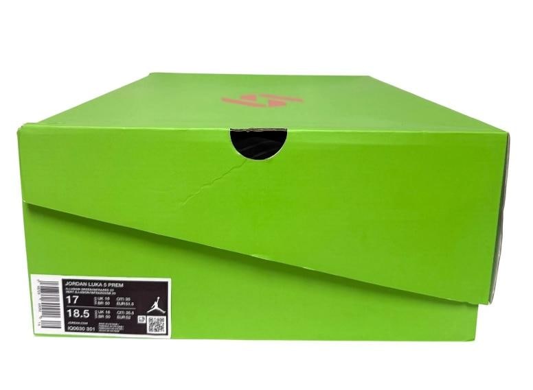 Luka Doncic Signed Shoe Jordan 5 Viper NIB Size 17 Lakers Beckett BAS COA - 4