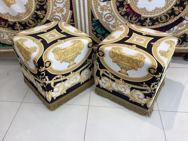 Vintage Custom Made Lion And Urn Cube Ottoman 19Ã¢â‚¬Â/19Ã - 17