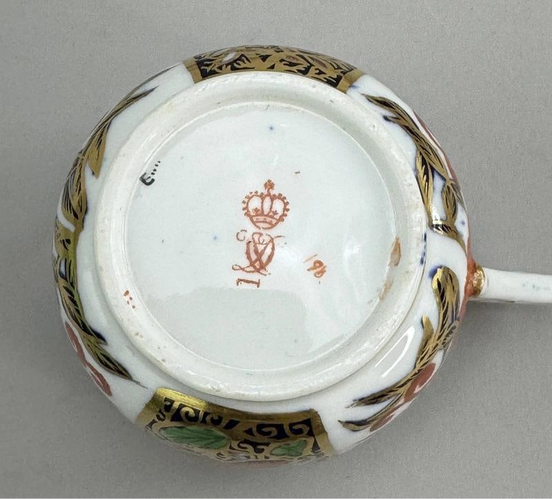 10 Royal Crown Derby Old Imari Pattern Cups 9 Saucers 1882 - 5
