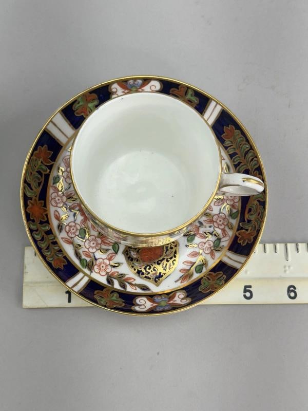 10 Royal Crown Derby Old Imari Pattern Cups 9 Saucers 1882 - 9