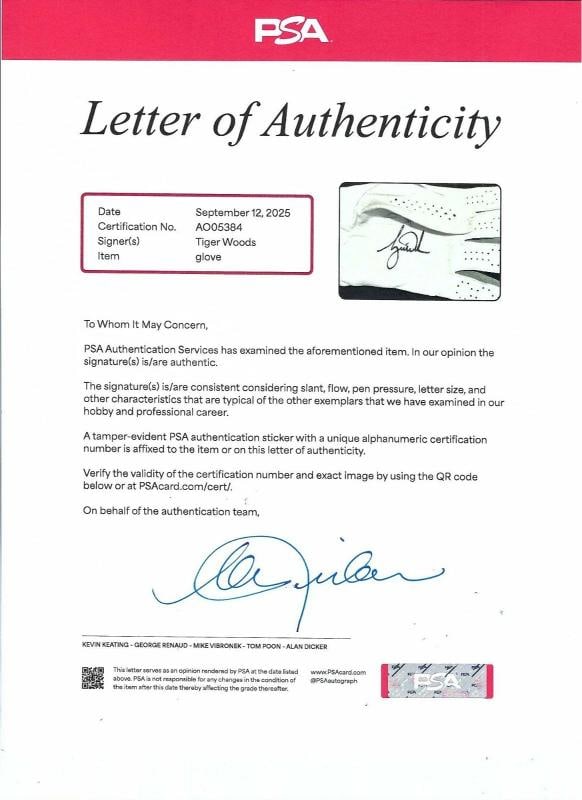 Tiger Woods Signed Nike 'TW' Golf Glove PSA DNA COA & UDA Hologram - 3