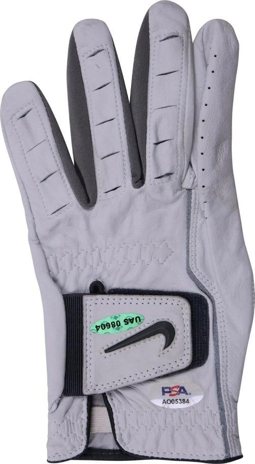Tiger Woods Signed Nike 'TW' Golf Glove PSA DNA COA & UDA Hologram - 7