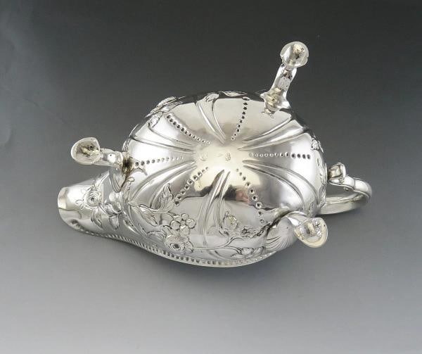 Antique c1760 Irish Sterling Silver Hand Chased Gravy/Sauce Boat 9" - 5