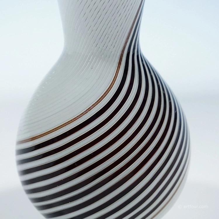 Dino Martens for Aureliano Toso Vase in Filigree Glass ca. 1950s - 4