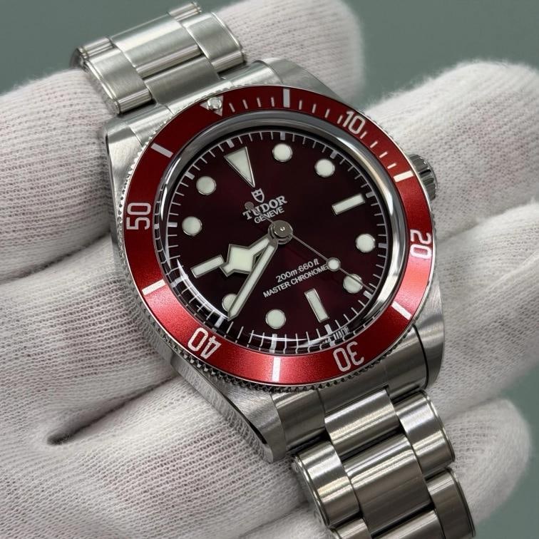 2025 Tudor Black Bay 58 7939A1A0RU 39mm Burgundy Red Dial Bezel Steel Box Paper - 2