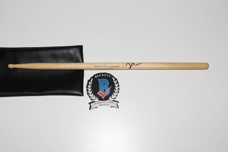 TAYLOR HAWKINS FOO FIGHTERS SIGNED DRUM STICK BECKETT COA DRUMMER IN YOUR HONOR - 2