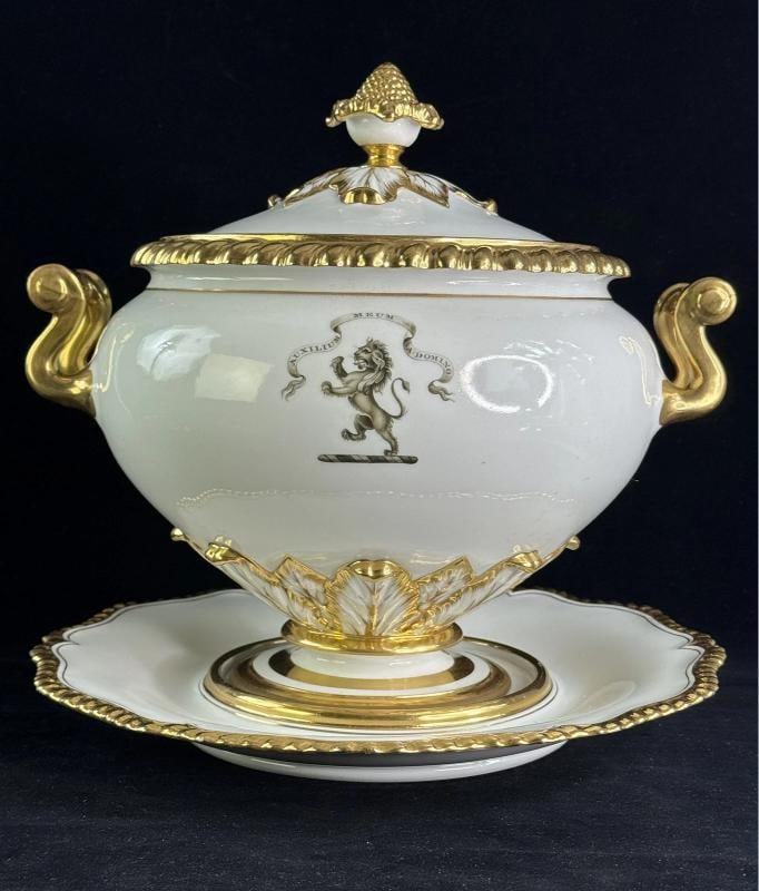 Antique Flight Barr and Barr English Porcelain Armorial Soup Tureen, Underplate (1 of 12)