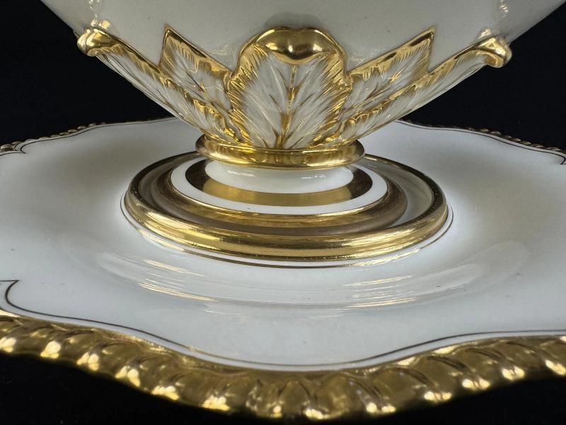 Antique Flight Barr and Barr English Porcelain Armorial Soup Tureen, Underplate - 6
