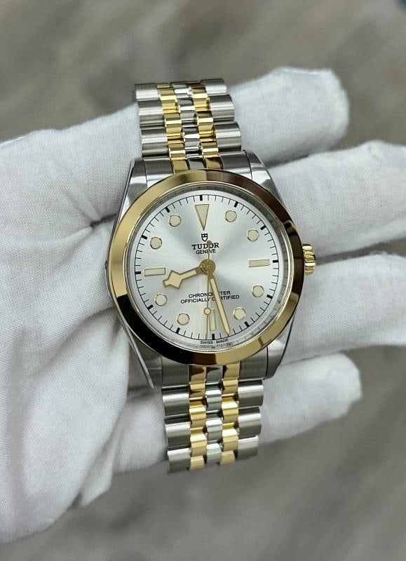 NEW 2025 Tudor 79663 Black Bay 39MM Silver Dial 18K Gold Steel Box Paper - 3