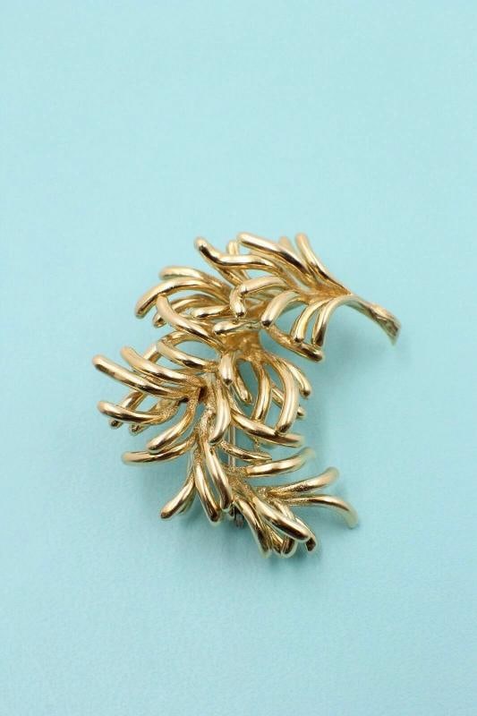 Authentic Vintage Tiffany & Co 18k Yellow Gold Leaf Pin Brooch - 2