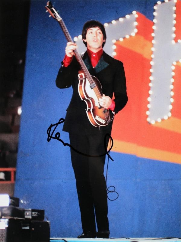 Paul McCartney The Beatles Authentic Signed 8x10.5 Vertical Photo JSA #ZZ71790: Object Type: Photograph,Autograph Authentication: JSA,Industry: Music,Original/Reproduction: Original,PRODUCT_COA: JSA,PRODUCT_SIGNED_BY_NAME: Paul McCartney,PRODUCT_SIGNED_BY_BRAND: The Beatles,Count