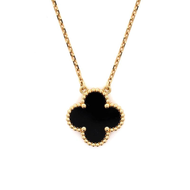 Van Cleef & Arpels Vintage Alhambra Pendant Necklace 18K Yellow Gold and Onyx - 3