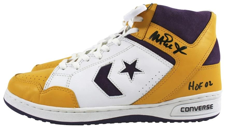 Lakers Magic Johnson "HOF 02" Signed Converse Weapon Shoes w/Box BAS Witness - 6