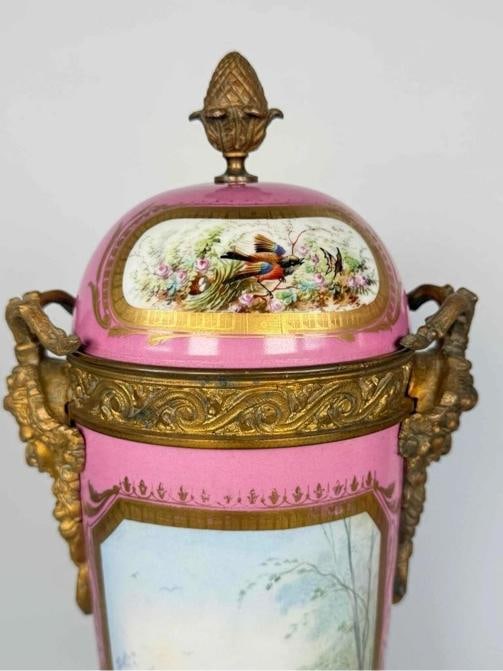 Pair Antique Samson Sevres Louis XVI Rose Pompadour Porcelain Ormolu Bronze Urns - 11