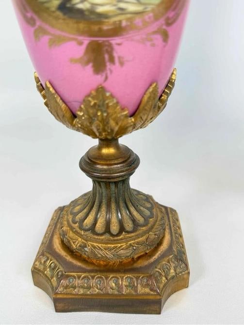 Pair Antique Samson Sevres Louis XVI Rose Pompadour Porcelain Ormolu Bronze Urns - 16