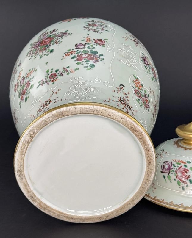 Impressive Early 1900s French Samson Pink White Lidded Urn Vase Large Size - 12