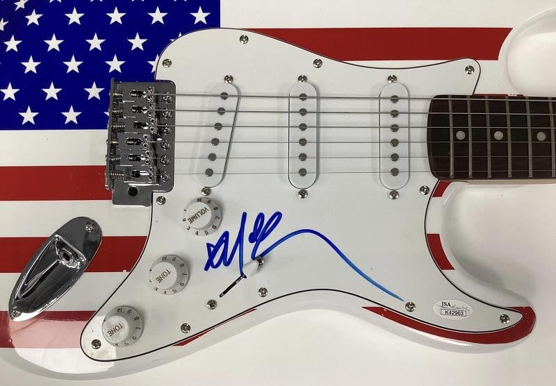 Willie Nelson Signed Guitar (JSA) - 4