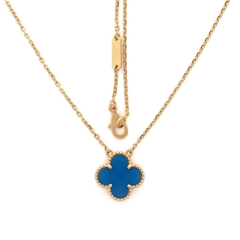 Van Cleef & Arpels Vintage Alhambra Pendant Necklace 18K Yellow Gold and Agate - 2
