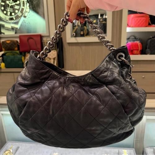 Chanel Distressed Calfskin Large Coco Pleats Hobo (2012) - 7