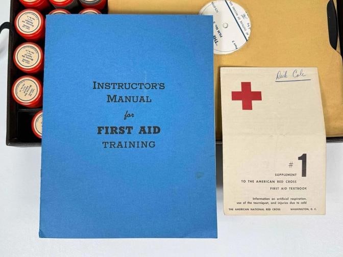 Antique Jam Handy WWII 1940s First Aid Training Kit Film Reels Records Manuals - 13