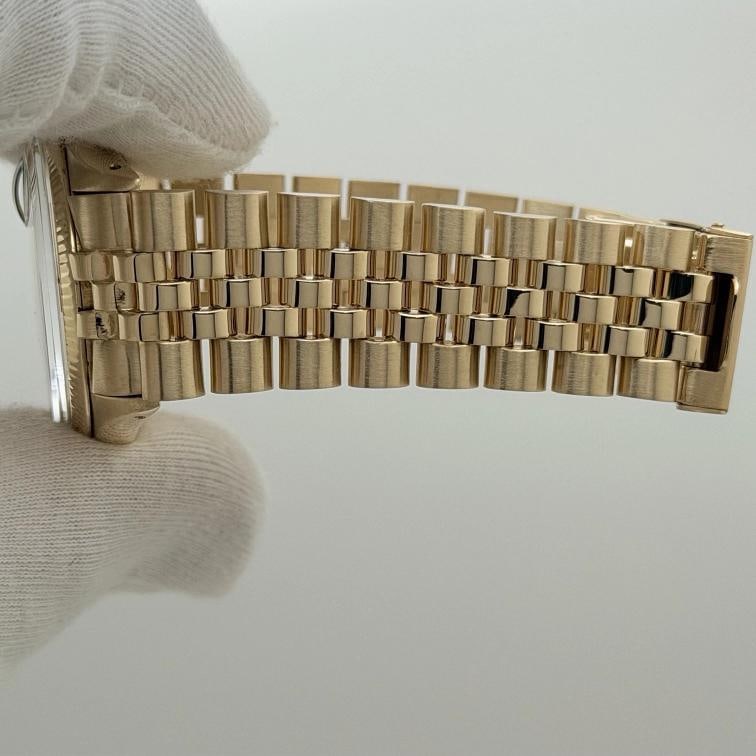 Rolex Date 1503 34mm Champagne Dial Yellow Gold Jubilee - 3