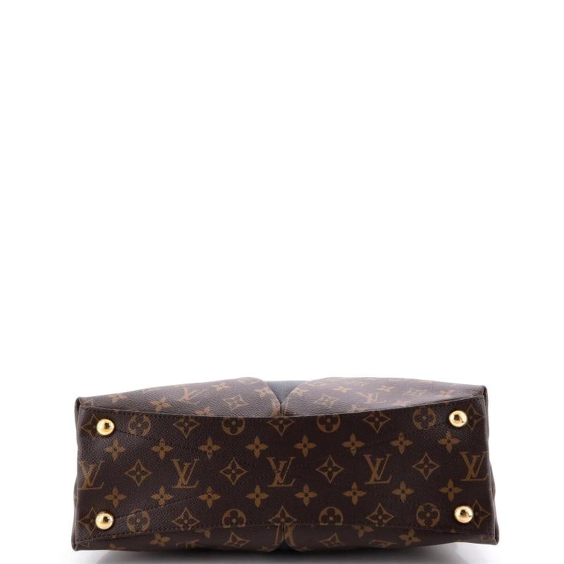 Louis Vuitton V Tote Monogram Canvas and Leather MM - 4