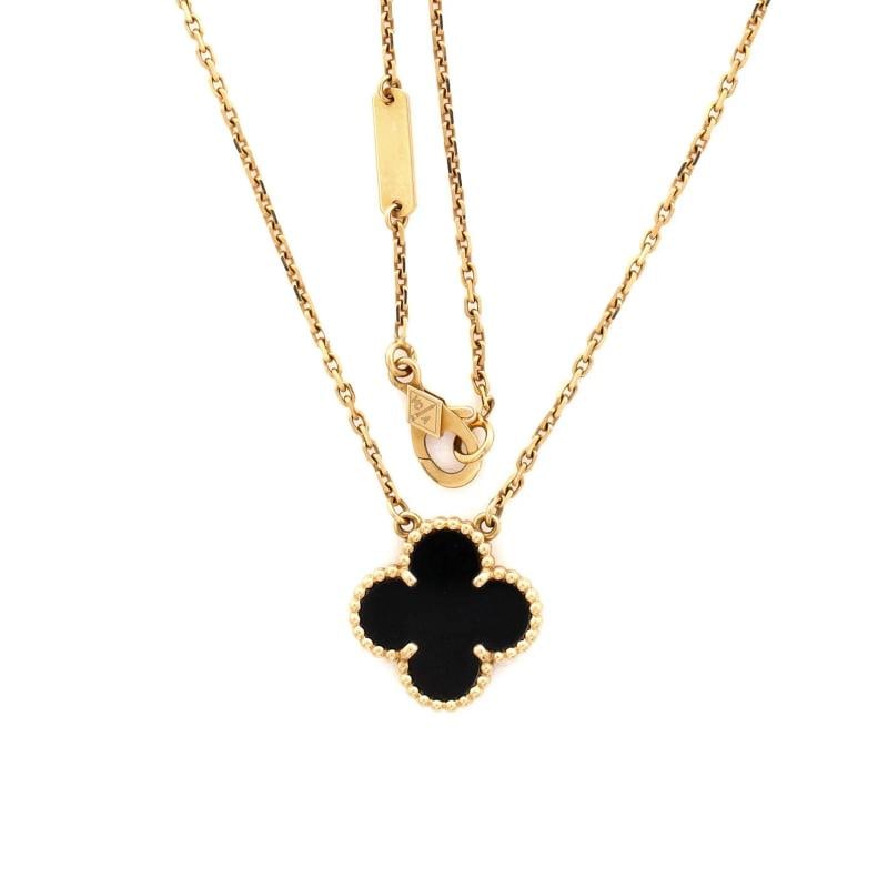 Van Cleef & Arpels Vintage Alhambra Pendant Necklace 18K Yellow Gold and Onyx - 3