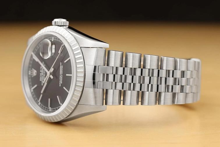 2000 ROLEX MENS 16220 DATEJUST BLACK DIAL ENGINE TURNED STEEL JUBILEE WATCH - 4
