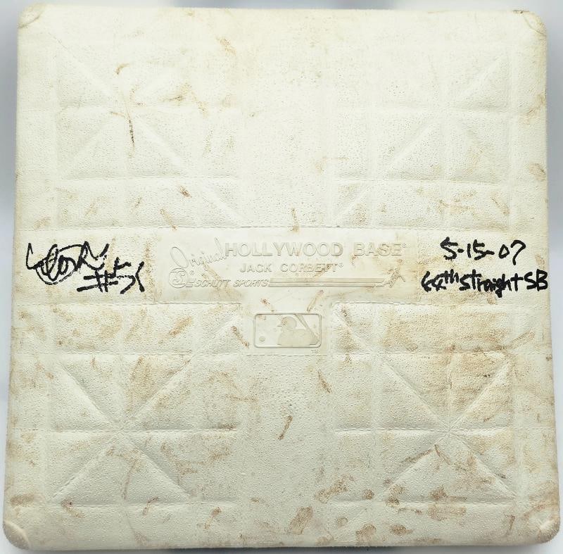 Ichiro Signed Game Used MLB 2nd Base Mariners Beckett Witness MLB Holo: Sport: Baseball,Product: Base,Object Type: Base,Player: Ichiro Suzuki,Team: Seattle Mariners,Signed By: Ichiro Suzuki,Autographed: Yes,Signed: Yes,Autograph Authentication: Beckett Authentication