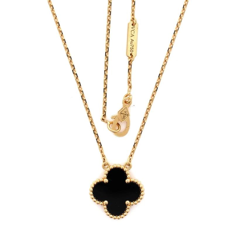 Van Cleef & Arpels Vintage Alhambra Pendant Necklace 18K Yellow Gold and Onyx - 2