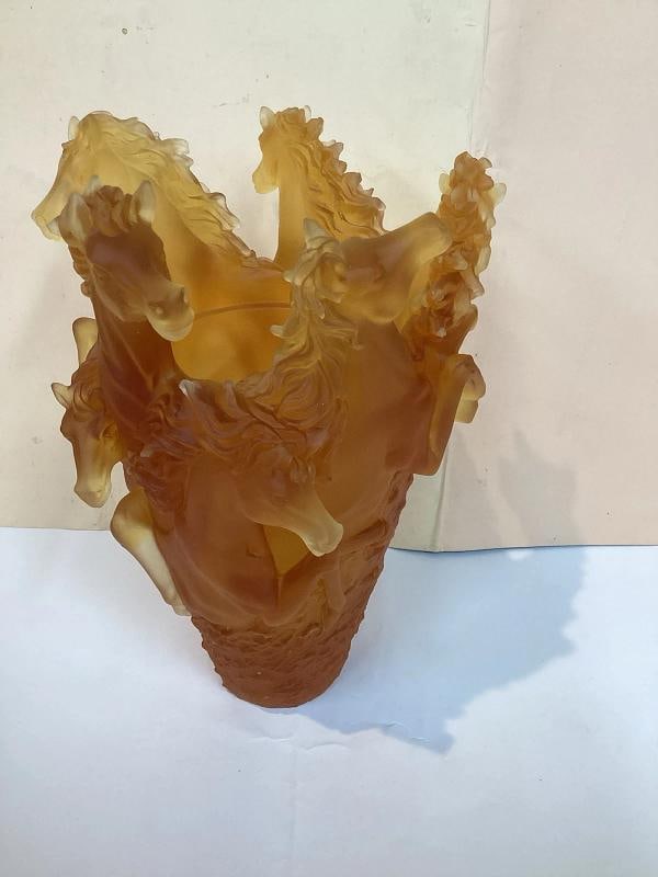 Xl Nancy Daum Style Crystal Amber Horse VasH9Ã¢â‚¬Â? Heavy Art Glass  - 10