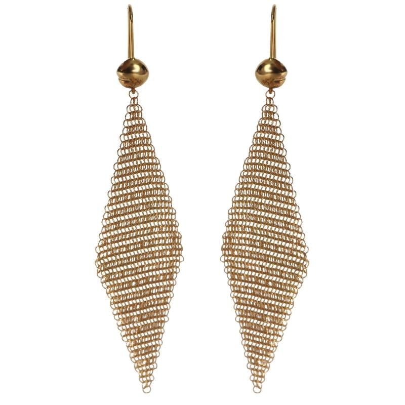 Tiffany & Co. Yellow Gold Elsa Peretti Mesh Earrings: Condition: Pre-owned,Item Length: 3 in,With Original Box/Packaging: Yes,Side Stone Type: No Stone,Metal Purity: 18k,With Papers: No,Gross Weight (grams): 6.06,Department: Women's,Collection: Elsa Pere