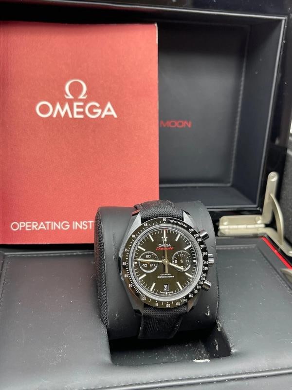 OMEGA Speedmaster Dark Side of the Moon 311.92.44.51.01.003 Black Ceramic: Condition: Pre-owned - Excellent,Bezel Color: Black,Movement: Mechanical (Automatic),Seller Warranty: Yes,Band/Strap: Two-Piece Strap,Reference Number: 311.92.44.51.01.003,Brand: OMEGA,Case Color: