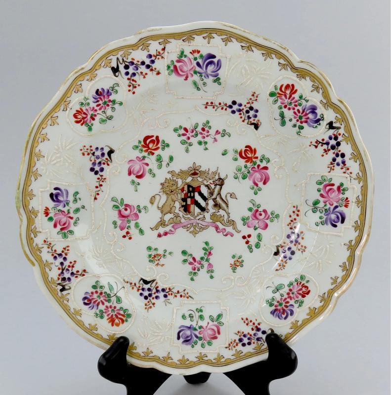 Pretty Set 6 Antique Samson French Porcelain Armorial Crest Floral Lunch Plates - 6