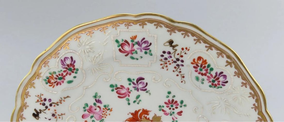 Pretty Set 6 Antique Samson French Porcelain Armorial Crest Floral Lunch Plates - 9