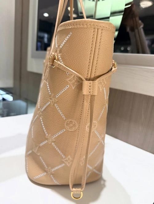 Louis Vuitton Neverfull MM Monogram Empreinte Couture in Hazelnut - 5