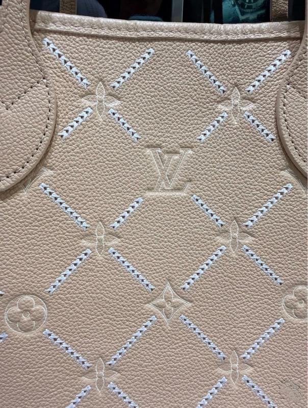 Louis Vuitton Neverfull MM Monogram Empreinte Couture in Hazelnut - 7