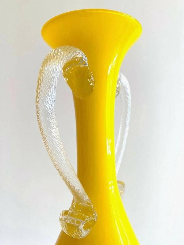 MID CENTURY MODERN EMPOLI ITALY LEMON YELLOW TALL ART GLASS HANDLED DIMPLE VASE - 8