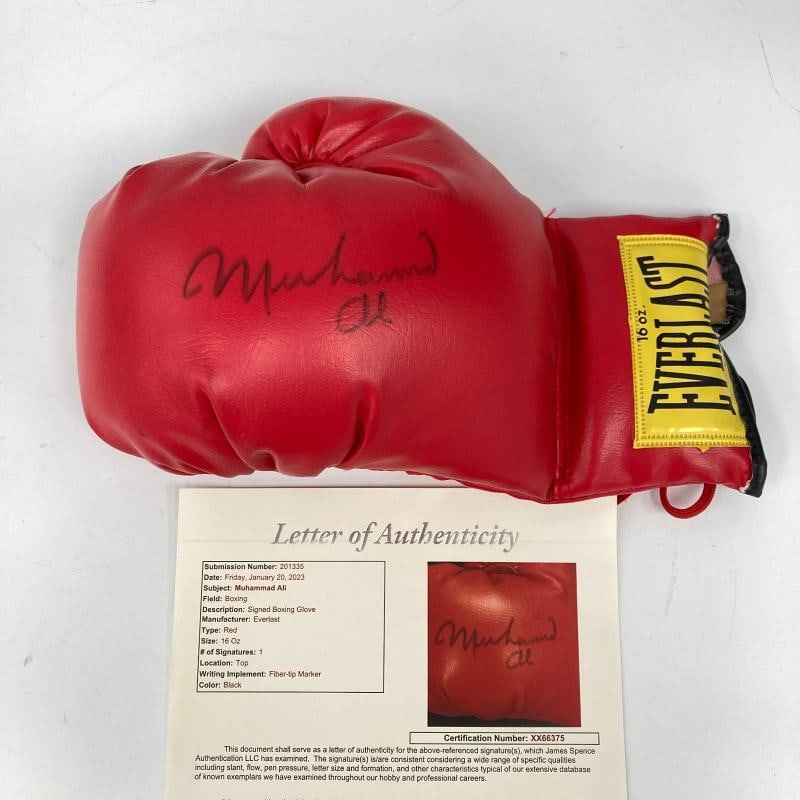 Muhammad Ali Signed Everlast Boxing Glove JSA COA: Sport: Boxing,Player: Muhammad Ali,Signed: Yes,Autograph Authentication: James Spence Authentication (JSA),Original/Reprint: Original,Product: Glove,Country of Origin: United States