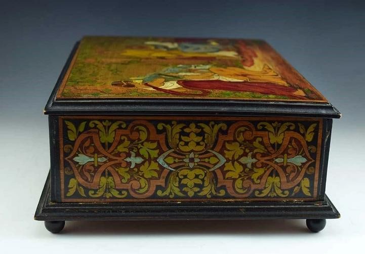 Antique Late 1800s Raised Box w/Classical Greco Roman Hand Painted Decor - 4