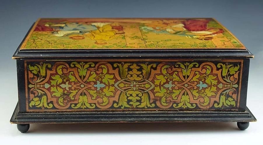 Antique Late 1800s Raised Box w/Classical Greco Roman Hand Painted Decor - 5