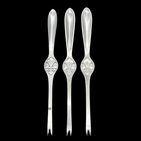 Great Silver Set 3 Danish Lobster Picks Carl M. Cohr c 1930 Fleur De Lis: Type: Fork,Age: 1900-1940,Material: Silver,Maker: Carl M. Cohr,Year Made: 1935,Country of Origin: Denmark Presented is a set of 3 Danish silver lobster picks. This set has a large fleur-de-lis on the