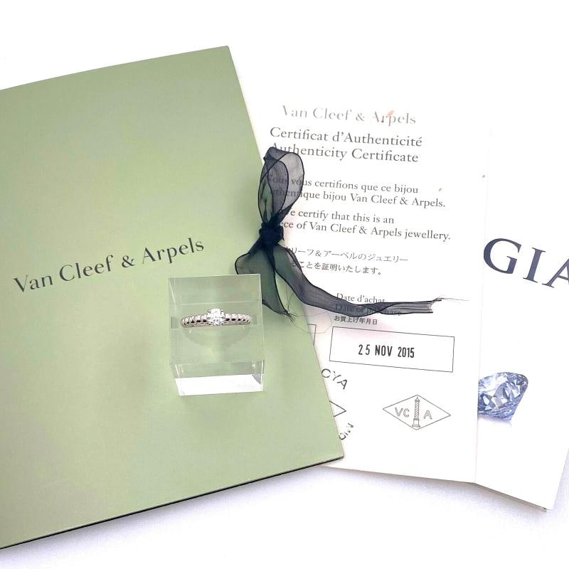 Van Cleef & Arpels Perlee Diamond Engagement Ring 0.50 cts DVVS2 18k White Gold - 5