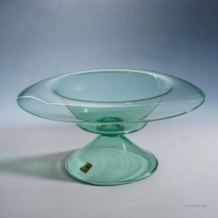 Very large Vetro Soffiato Centerpiece by C.V.M. Pauli & Cia. Murano: Condition: Used,Brand: ArtGlass,Material: Glass,Type: Art Glass,Handmade: Yes,Vintage: Yes,Country of Origin: Italy A very large 'Vetro Soffiato' (mouthblown) art glass bowl by Pauli & Cia. C.V.M. Mur