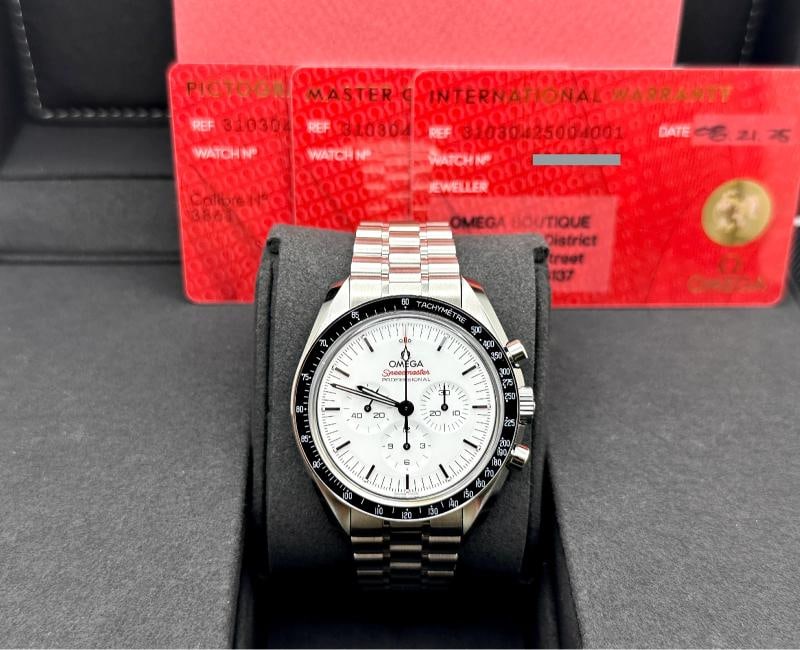 2025 Omega Speedmaster Moonwatch White Dial 310.30.42.50.04.001 42mm Box Paper - 2